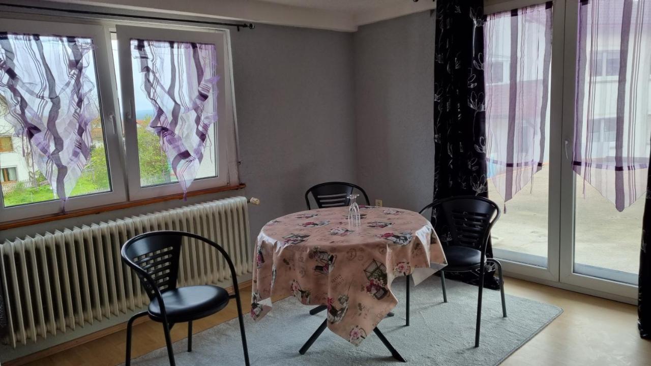 לופינגן Schoene 2-Zimmer Ferienwohnung מראה חיצוני תמונה